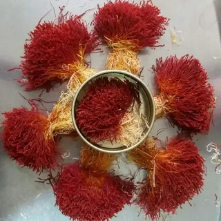 تصویر 2 از زعفران دختر پیچ قائنات با عطر طبیعی و کیفیت اصیل